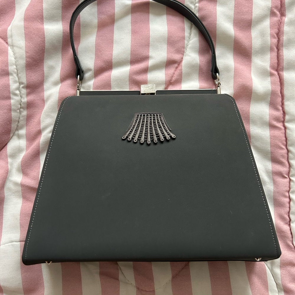 Excellent Conditionm Vintage 59s/60s Leather lined Gray Purse